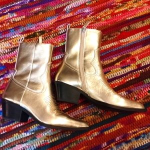 Steve Madden Kendal 6.5 Gold Western Boots